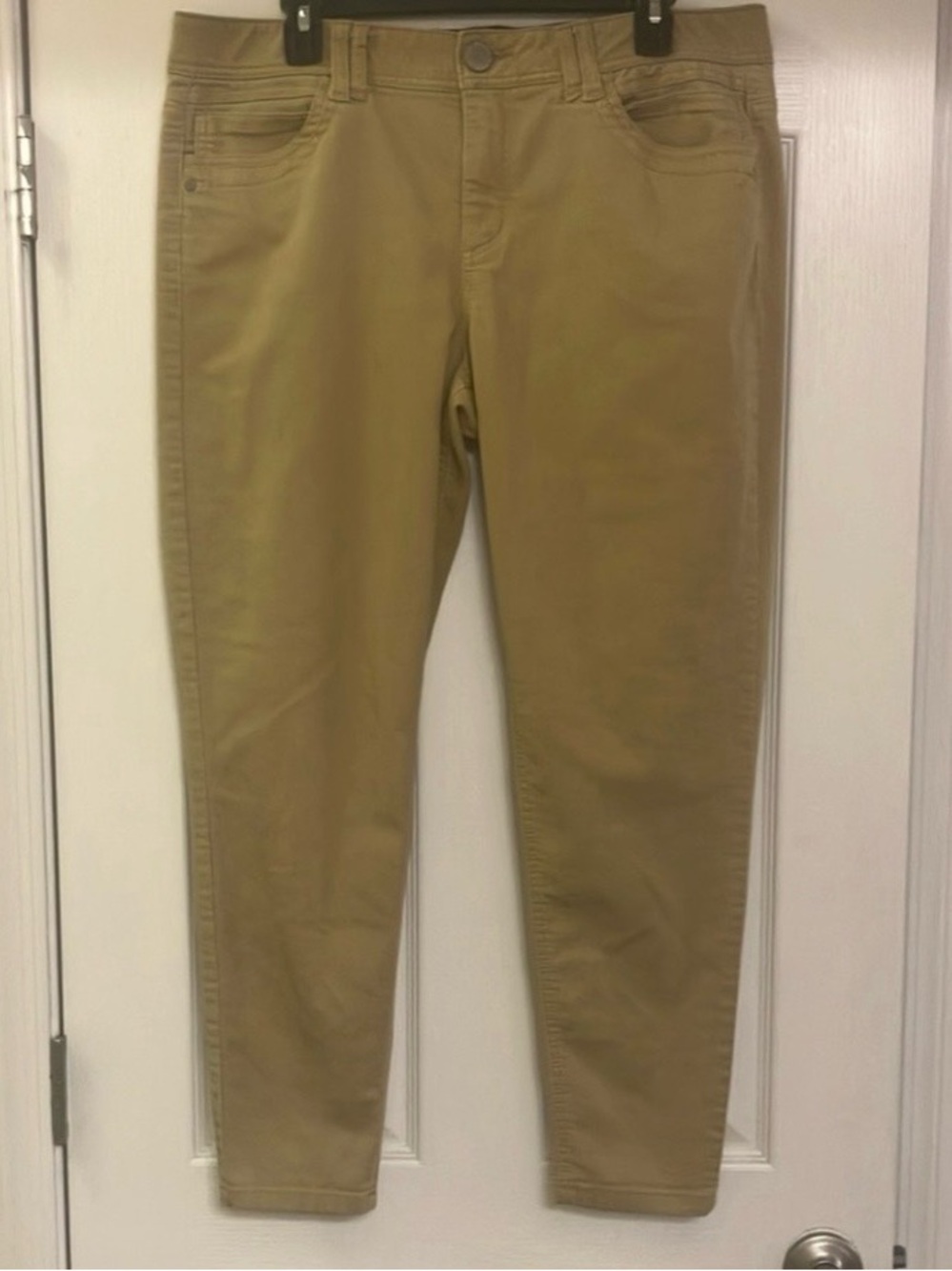 Democracy Tan Stretch Skinny Jeans